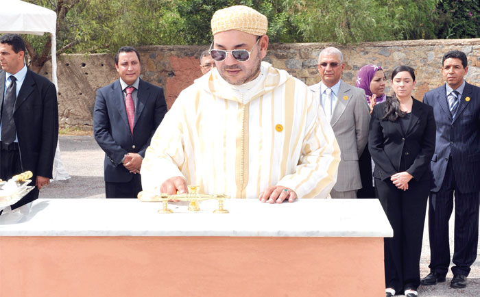 جلالة الملك يضع بمراكش الحجر الأساس لبناء مركز لمحاربة الإدمان